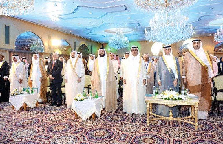 رئيس مجلس الامة مرزوق الغانم ووزير الدولة لشؤون مجلس الوزراء الشيخ محمد العبدالله ونائب الرئيس مبارك الخرينج ووزير الدولة لشؤون مجلس الامة ووزير الاشغال دعلي العمير وشريدة المعوشرجي ونور الدين بوشكوج خلال افتتاح اعمال المؤتمر