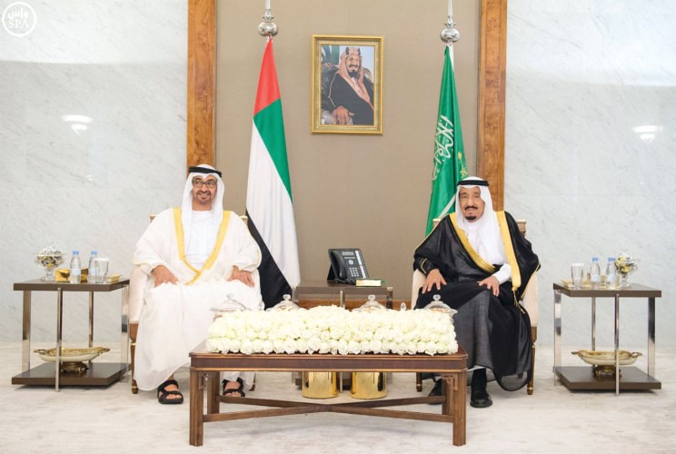 خادم الحرمين الشريفين الملك سلمان بن عبدالعزيز خلال مباحثاته مع سمو الشيخ محمد بن زايد ال نهيان ولي عهد ابوظبي نائب القائد الاعلى للقوات المسلحة بدولة الامارات العربية المتحدةواس﻿