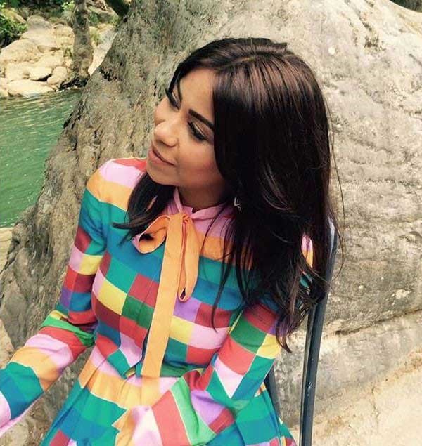 بالصور.. شيرين عبدالوهاب ترتدي فستان زوجة جورج كلوني!