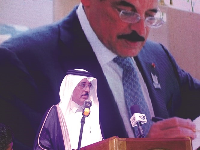 دالكواري يلقي كلمة رجل التراث العربي﻿