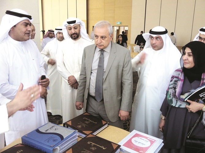 دبدر العيسى خلال تدشين المشروع﻿