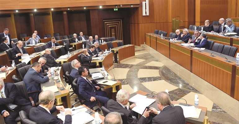 نائب رئيس مجلس النواب فريد مكاري يتراس جلسة للجان النيابية المشتركة محمود الطويل