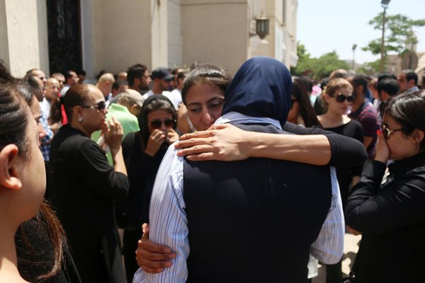صلاة الغائب اقامها بعض المواطنين من اسر الضحايا امس بعد صلاة الجمعة افپ