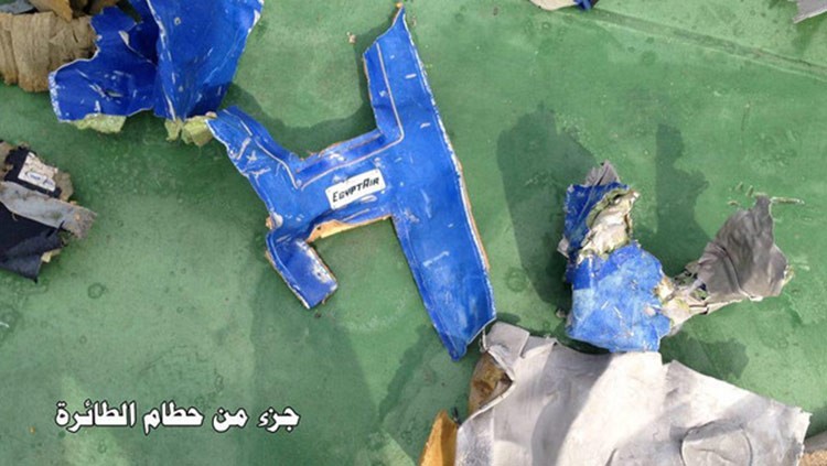 لغز الطائرة المصرية.. بانتظار الصندوق الأسود