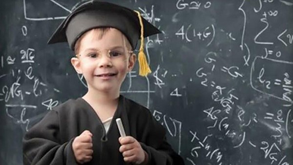 9 علامات دالة على أنك أكثر ذكاء من الآخرين، فما هي؟