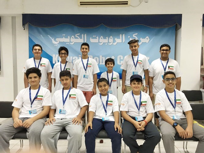 الطلاب المشاركون في الوفد