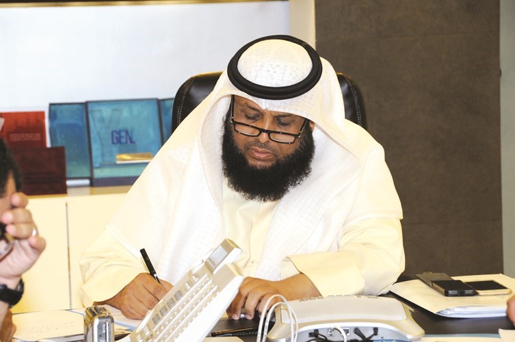 الحمدان لقراء «الأنباء»: سنكون عثرة في طريق من يحاول المساس بجيب المواطن