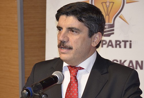مسؤول تركي: جهود لإعادة النظر في قرار الفيزا على السوريين