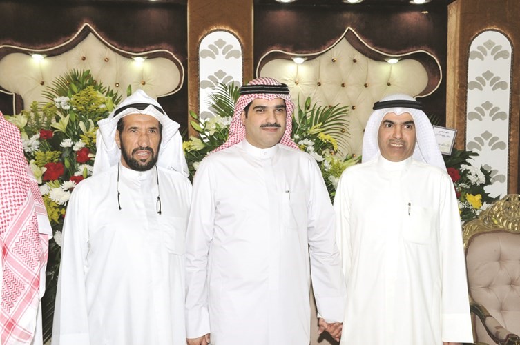 فالح العويهان وراشد العويهان يهنئان