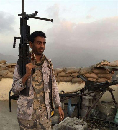 جندي سعودي مبتور الأصابع ينقذ زميله من الموت حرقاً بعد انفجار لغم بدوريتهما في جازان