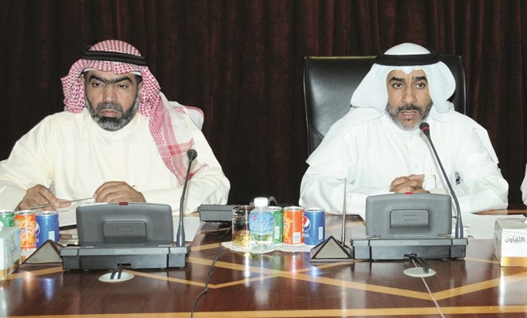 سعد الشبو وفهد العجمي خلال الاجتماع﻿