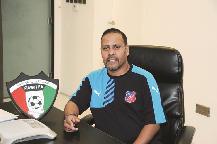  المدرب الوطني عبدالحميد العسعوسي 
