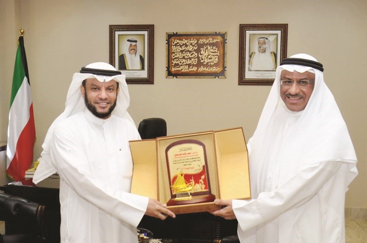 النائب العام مكرما وكيل وزارة العدل المساعد عمر الشرقاوي