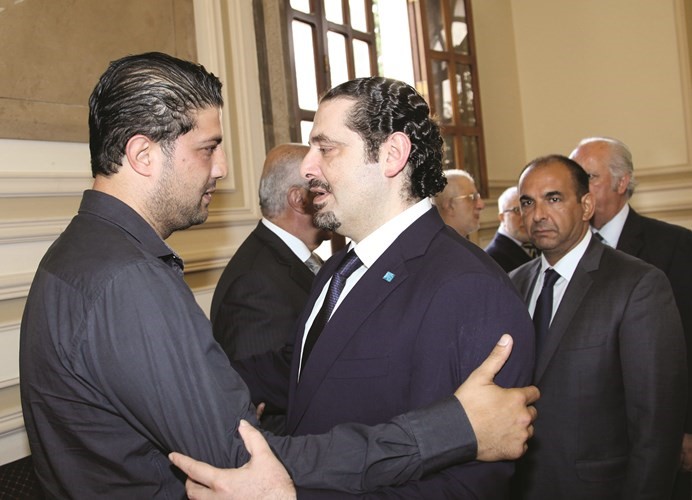الرئيس سعد الحريري خلال تقديم التعزية لعائلة وسام بليق محمود الطويلw