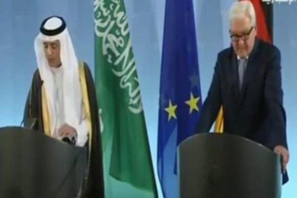 بالفيديو.. الجبير يمازح نظيره الألماني حول التحدث باللغة العربية.. والأخير ينفجر ضاحكًا