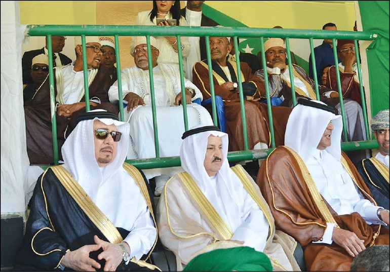 محمد شرار خلال حضوره مراسم تنصيب الرئيس عثمان غزالي