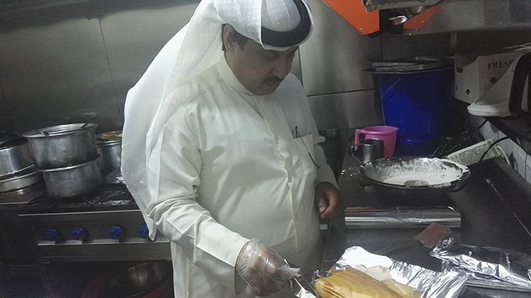 ضبط مواد غذائية دون شهادة صحية
