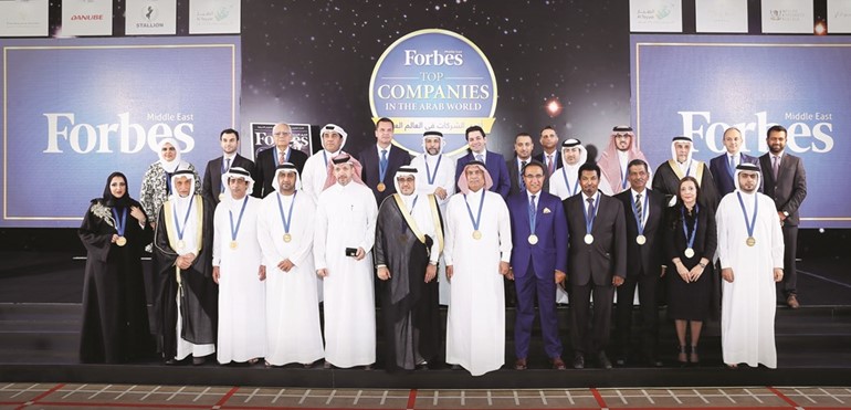 جانب من تكريم اقوى 100 شركة عربية لعام 2015وسيقام التكريم لهذه السنة مساء الغد في فندق ومنتجع الجميرا في المسيلة
