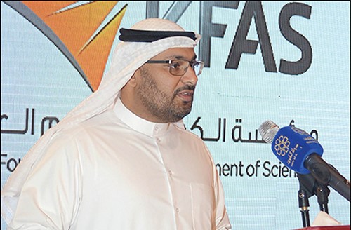 احمد الصالح يلقي كلمة الفائزين