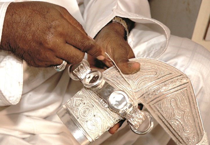 معوقات الصناعات الحرفية.. لا مواد خام ولا آلات ولا تسويق جيداً