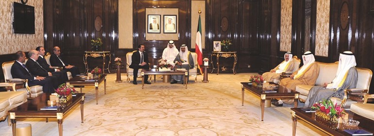 سمو رئيس الوزراء الشيخ جابر المبارك مستقبلا سعد الحريري والوفد المرافق له ﻿