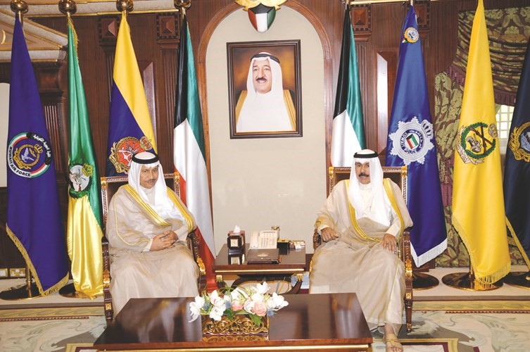 سمو ولي العهد الشيخ نواف الاحمد مستقبلا سمو رئيس الوزراء الشيخ جابر المبارك