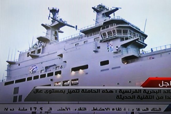 أول فيديو وصور لمراسم تسلم مصر " الميسترال" ومناطق انطلاق الهليكوبتر 