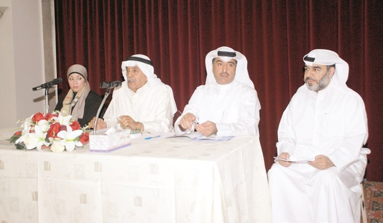 اللواء الفهد يتحدث وبجانبه الفودري ورانيا سعيد﻿