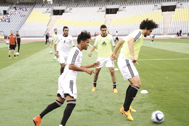 غياب احمد حجازي سيشكل قلقا كبيرا لمدرب مصر هيكتور كوبر 