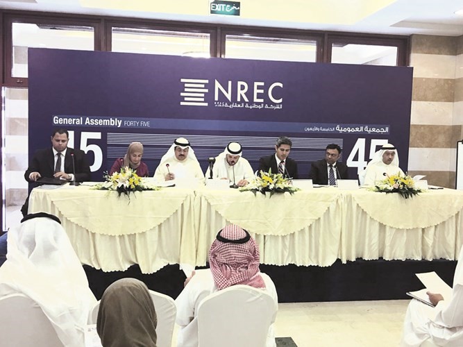 سلطان مترئسا عمومية الشركة امس 