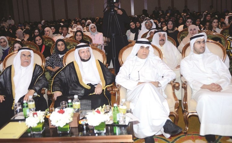 براك الشيتان وعبدالرحمن الجلال يتوسطان الحضور﻿