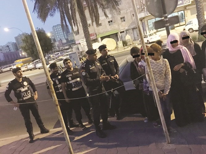 العميد صالح العنزي والمقدم سليمان السعيدي خلال الحملة 