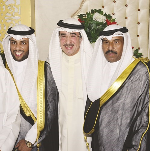 سعود البابطين يبارك