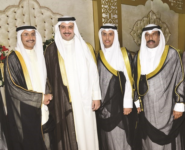 الشيخ مبارك العبدالله يهنئ سعود القفيديوارشيد القفيدي ومرشد القفيدي