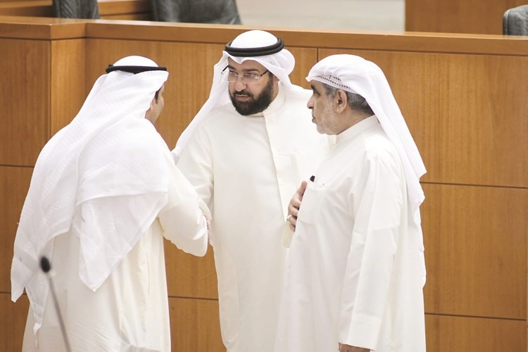 عدنان عبدالصمد ود علي العمير ويعقوب الصانع