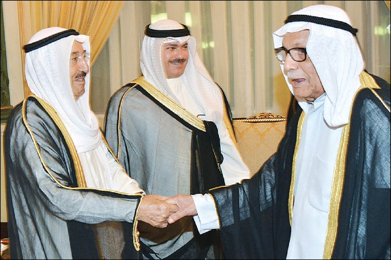 صاحب السمو الامير الشيخ صباح الاحمد يتلقى التهاني بحلول شهر رمضان من دصالح العجيري