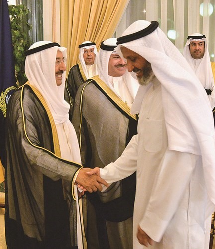  وسموه يتلقى تهنئة من ممحمد العليم ﻿