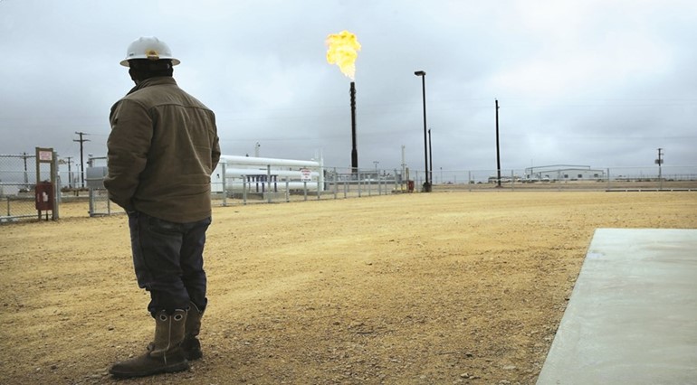النفط الكويتي يقفز لأعلى مستوى في 10 أشهر