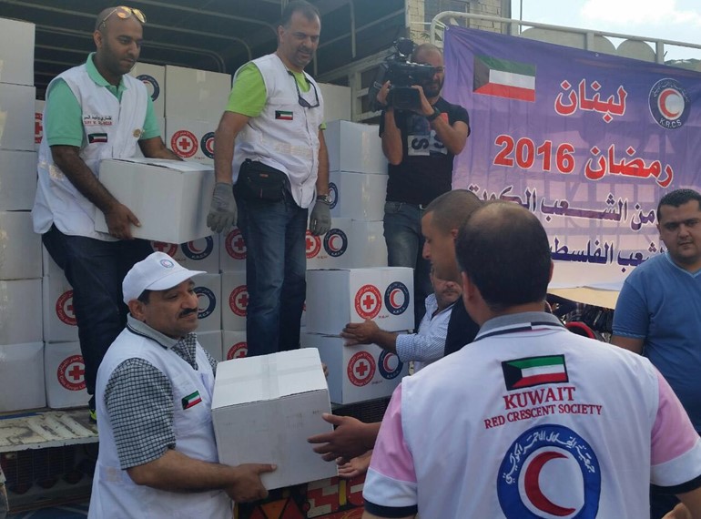  3200 سلة غذائية من الكويت للاجئين الفلسطينيين في لبنان 