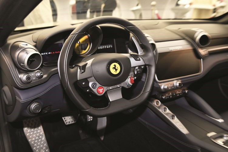 GTC4Lusso إبداع جديد من فيراري