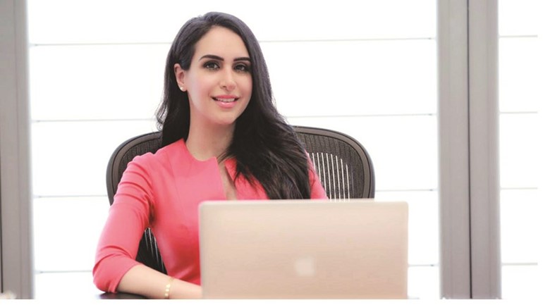 مدير اول العلامة التجارية فاطمة المخيزيم