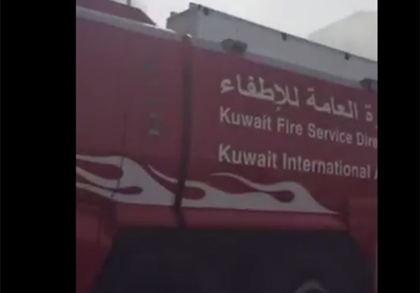 بالفيديو والصور.. «الإطفاء» تسيطر على حريق مخازن مستودع البريد بمبنى الشحن الجوي في المطار