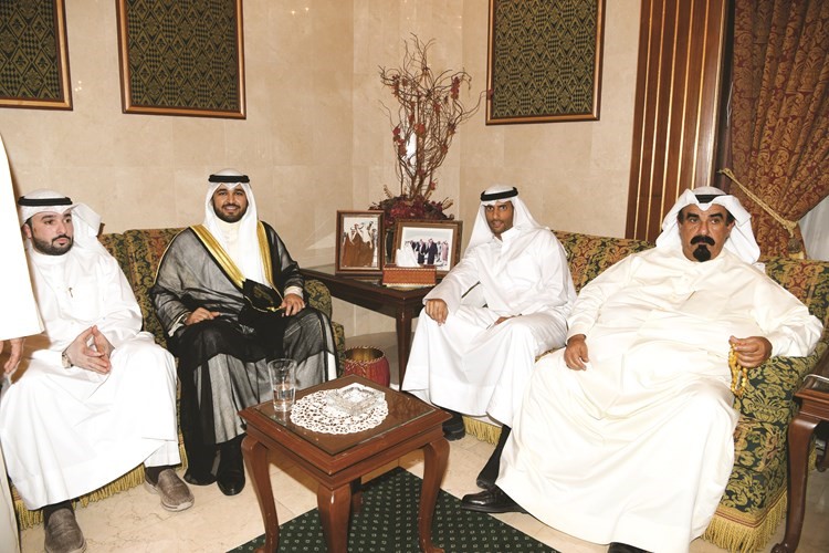 اللواء الشيخ احمد العبدالله وخالد الغانم والشيخ خالد محمد الخالد
