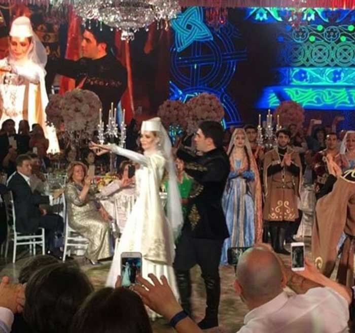 بالفيديو والصور..حفل زفاف أسطوري  بـ مليوني دولار..لم تشاهد مثله من قبل !