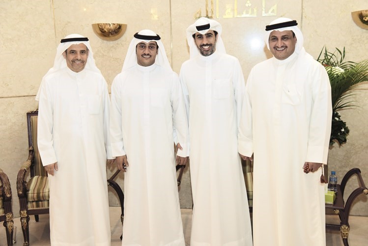 لؤي وطلال جاسم الخرافي يهنئان