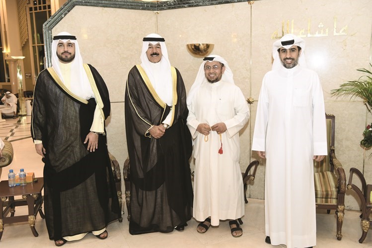 الشيخ محمد الخالد والشيخ خالد محمد الخالد يباركان لعلي الخميس