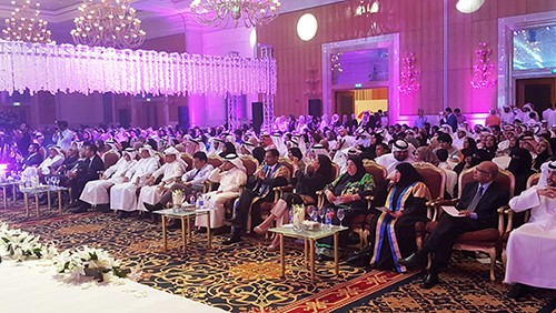 جانب من الحضور خلال حفل تخرج طلبة كلية الطب