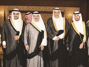 الشيخ خالد العبدالله يقدم التهاني﻿