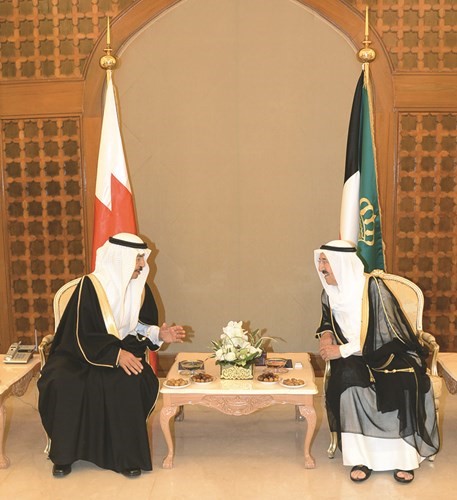 صاحب السمو الامير الشيخ صباح الاحمد وصاحب السمو الملكي الامير خليفة بن سلمان ال خليفة﻿