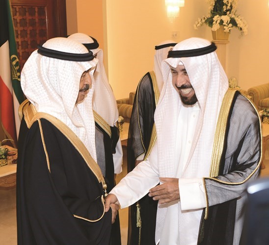 صاحب السمو الملكي الامير خليفة بن سلمان والشيخ علي الجابر﻿